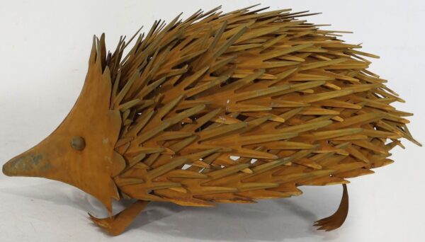 Echidna Metal 210x170x360mm